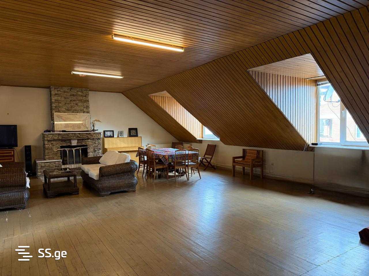 6 Room Private House For Sale view 5