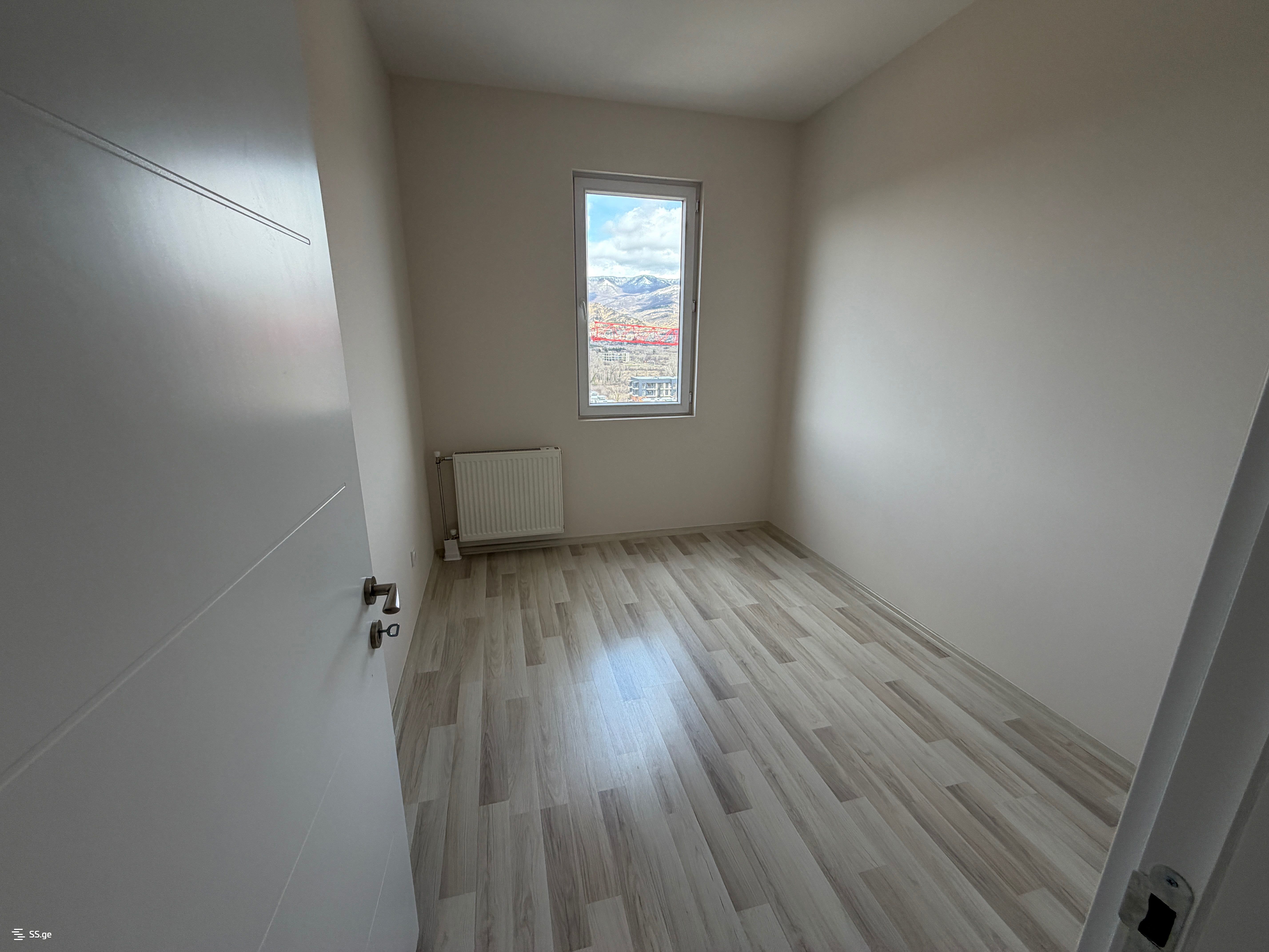 5 room Flat For Sale. Digomi - Widok 4