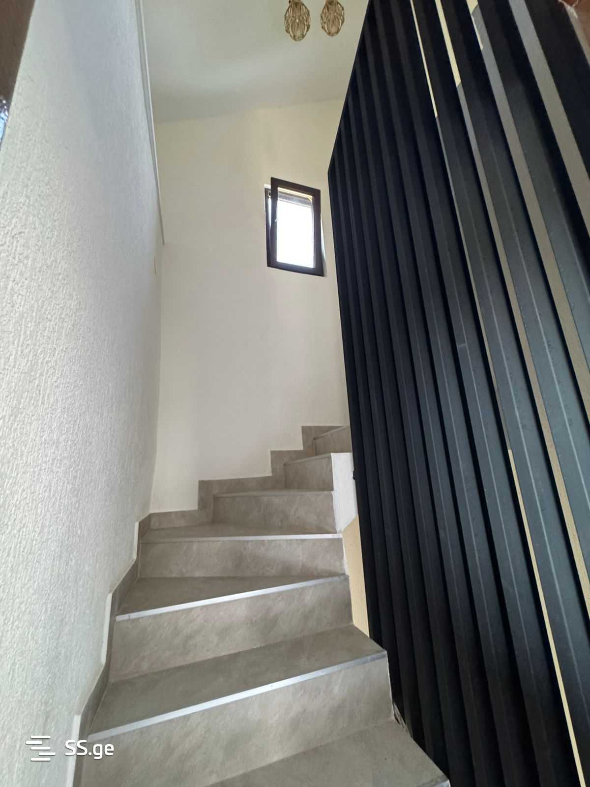 4 Room Private House For Rent. Kutaisi, 1 of 4