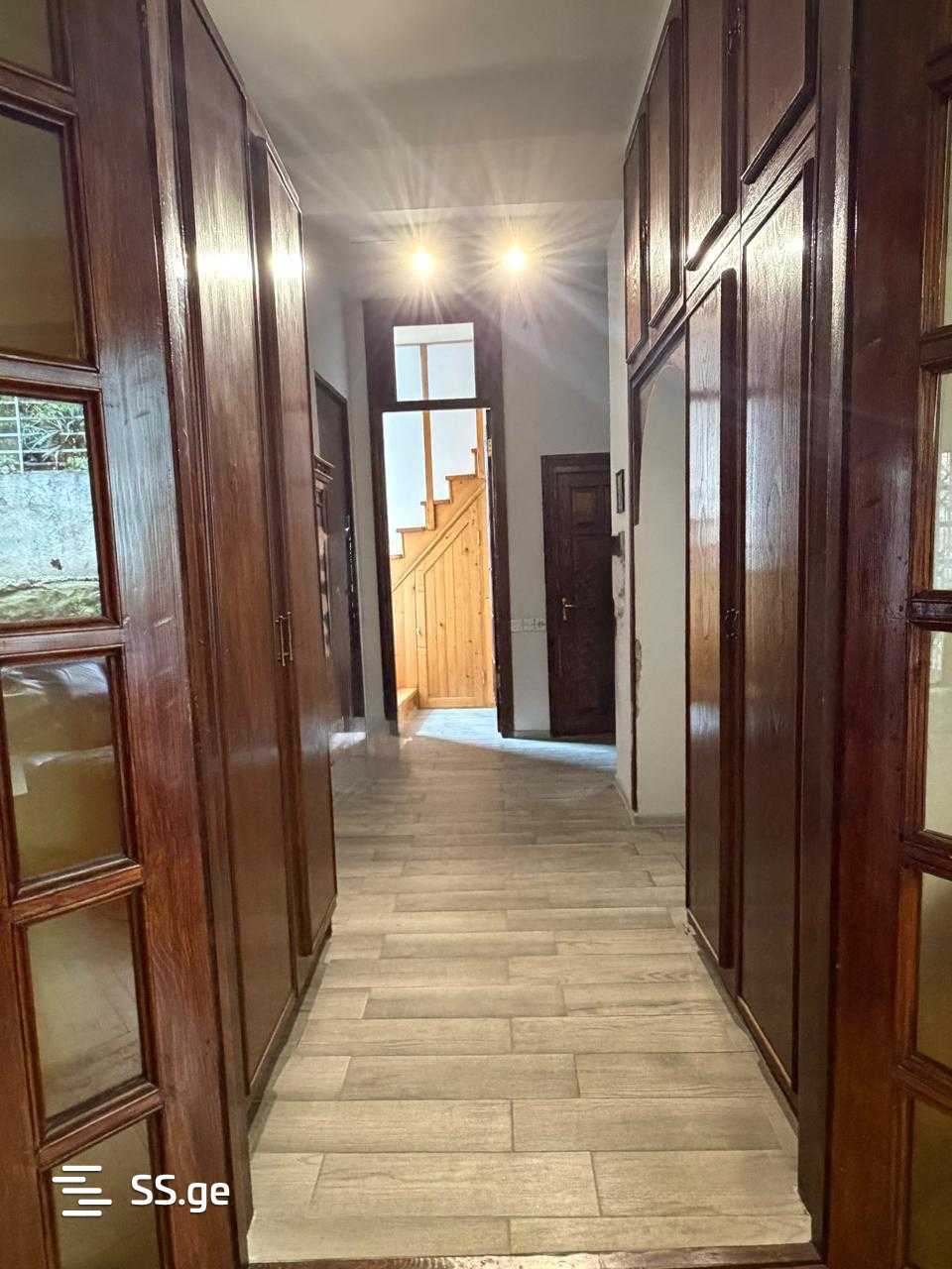 6 Room Private House For Sale view 14