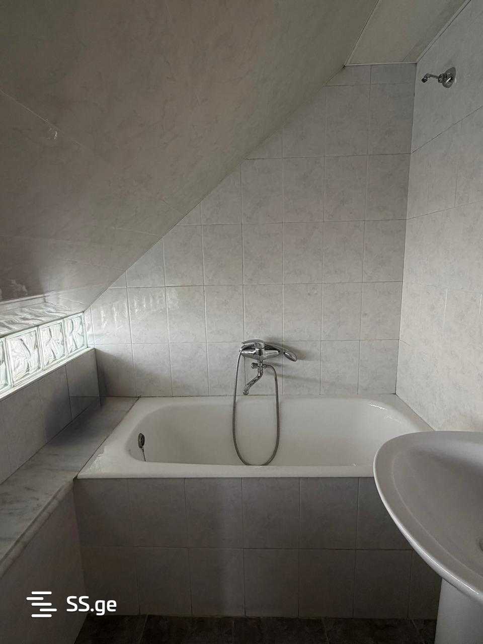 6 Room Private House For Sale view 7