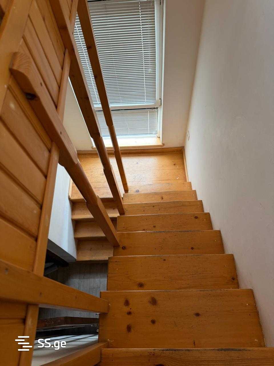 6 Room Private House For Sale view 10