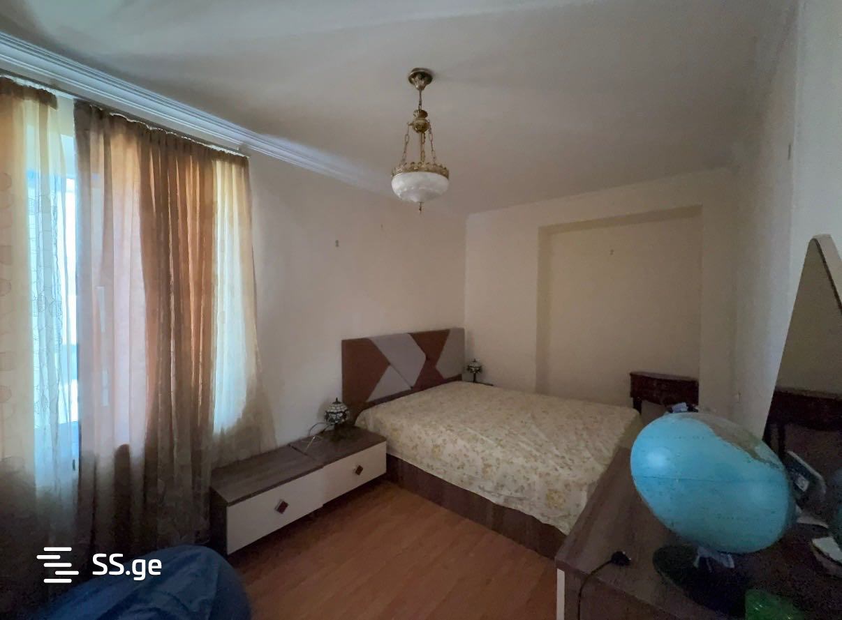 4 Room Flat For Sale view 5