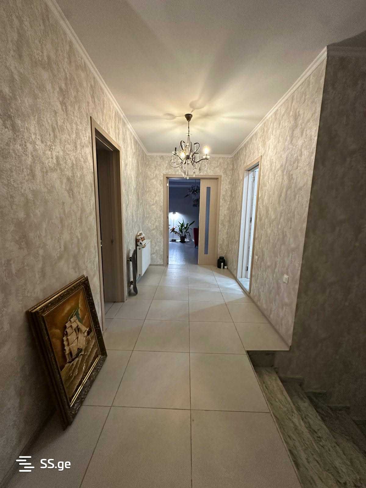 6 Room Private House For Sale view 17