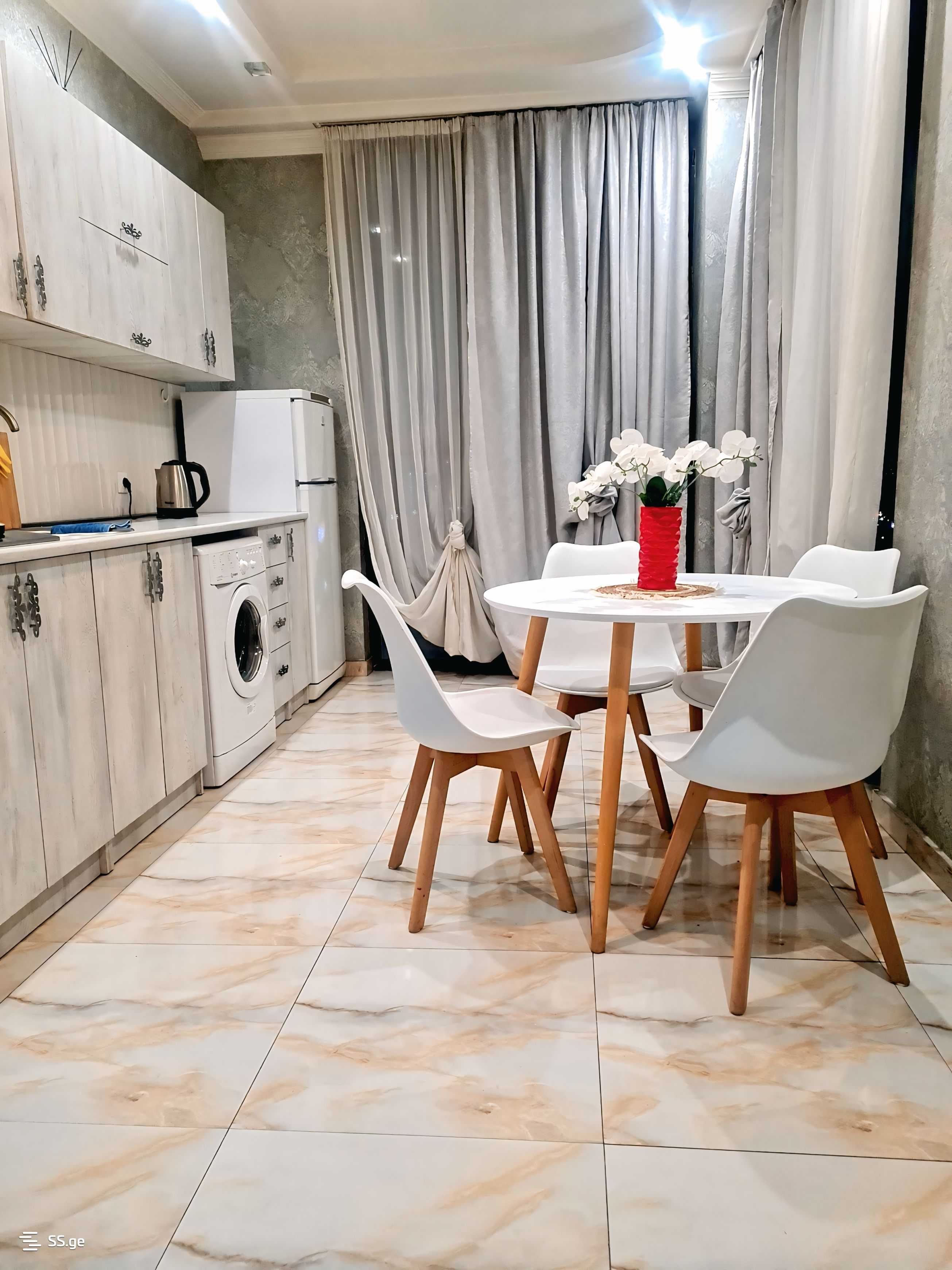 2 Room Flat Daily Rent. Didi Digomi, 1 of 4