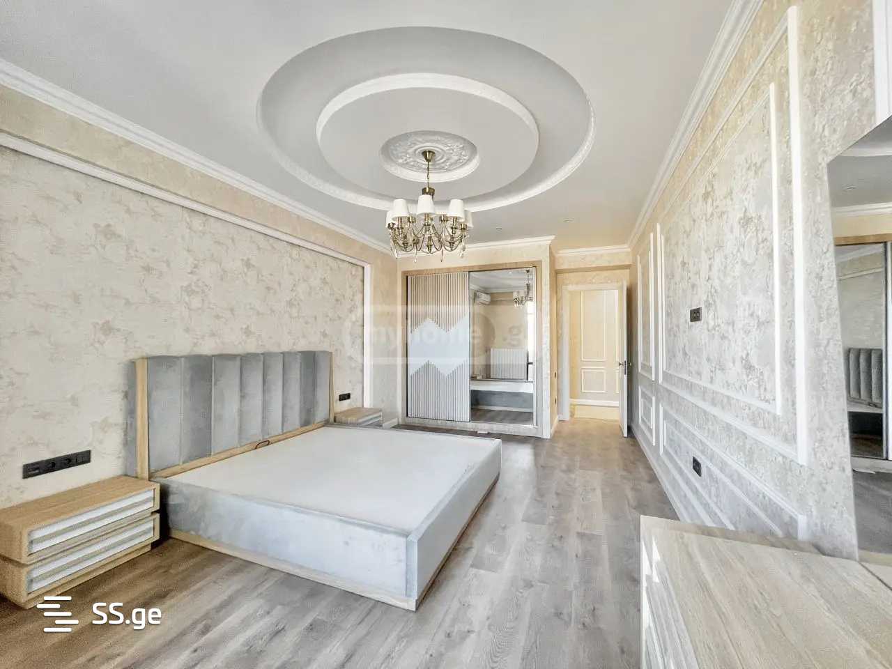 2 room Flat For Rent. Vake - Altro