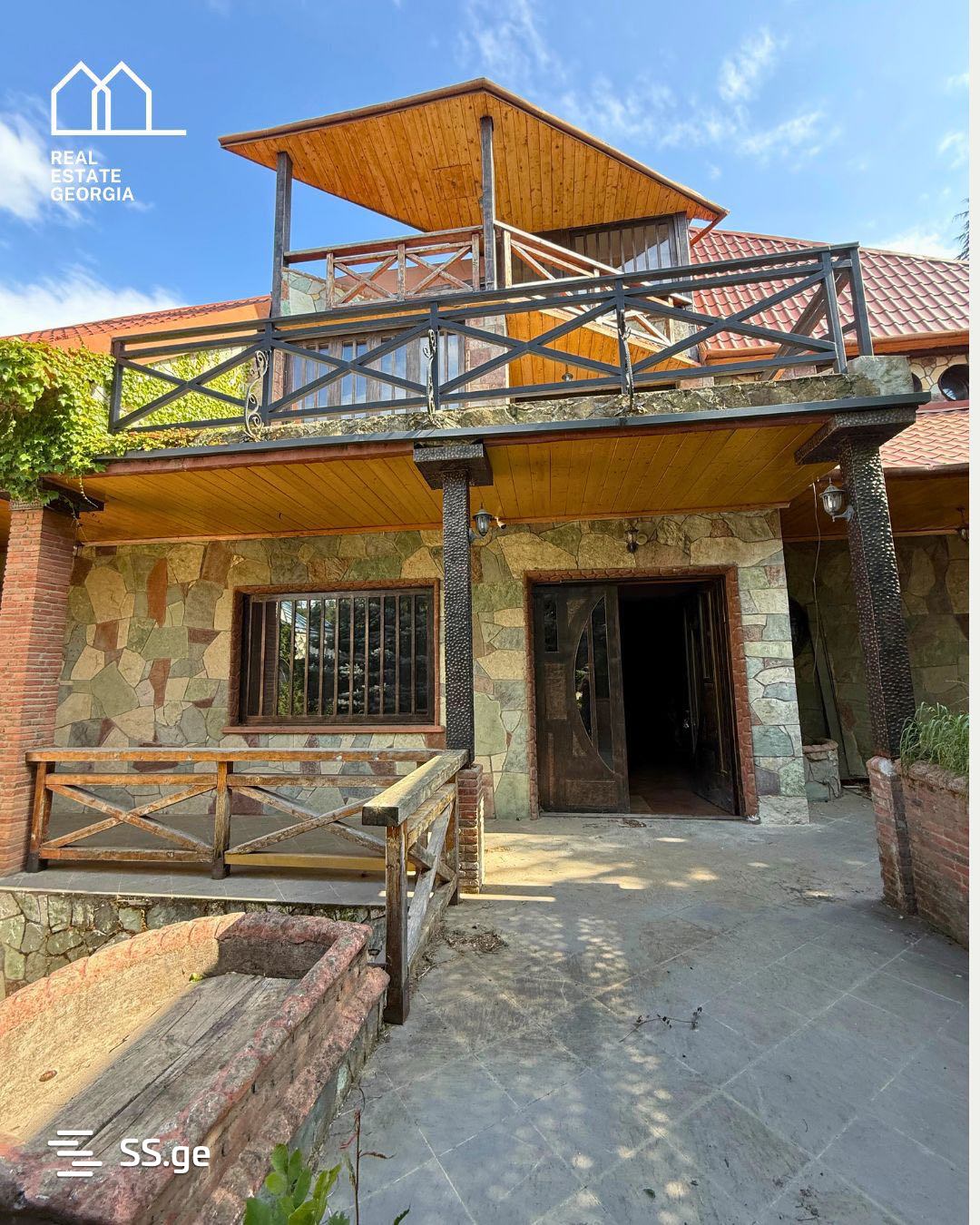 5 Room Private House For Sale, 1 of 4