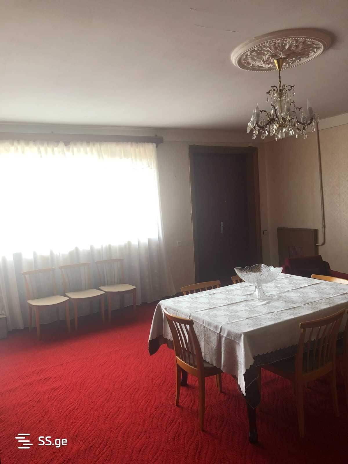 5 Room Flat For Sale view 1