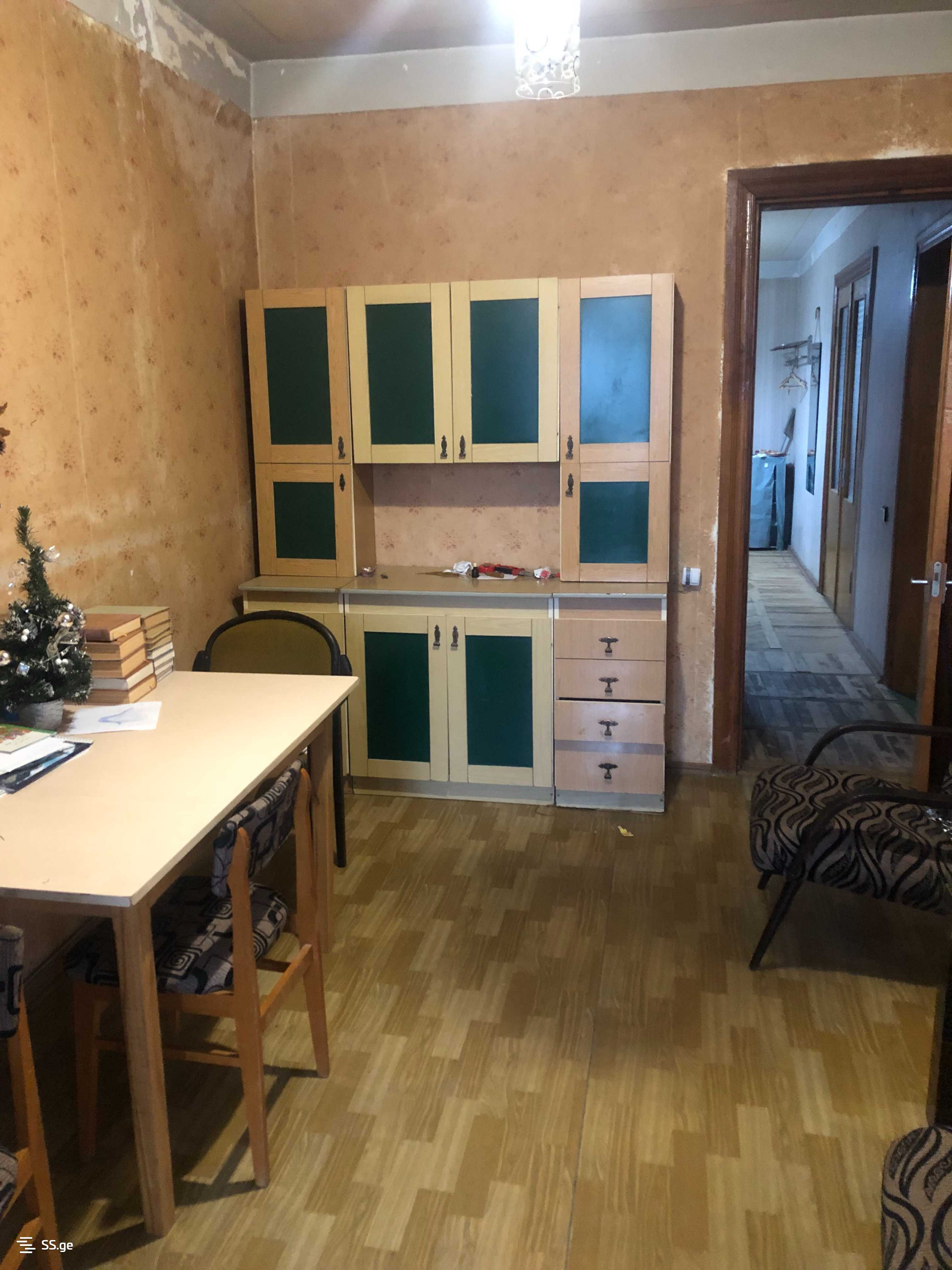 5 Room Flat For Sale view 9