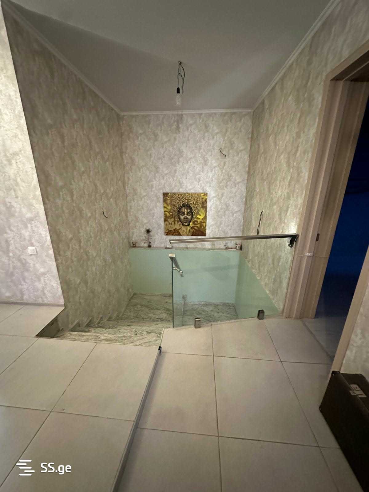 6 Room Private House For Sale view 8