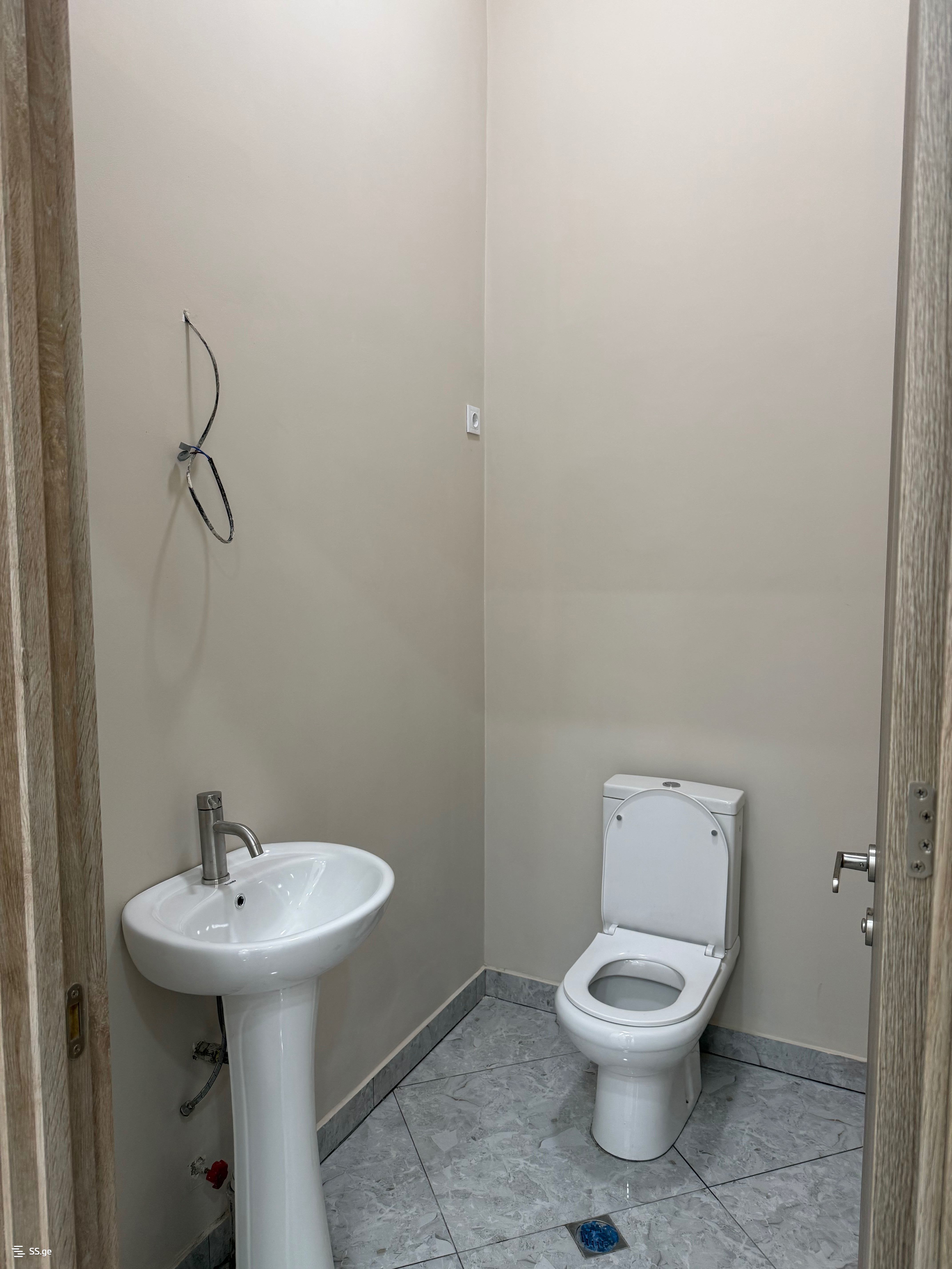 Commercial Real Estate For Sale. Samgori view 9