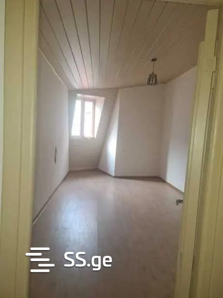 5 Room Private House For Sale view 4