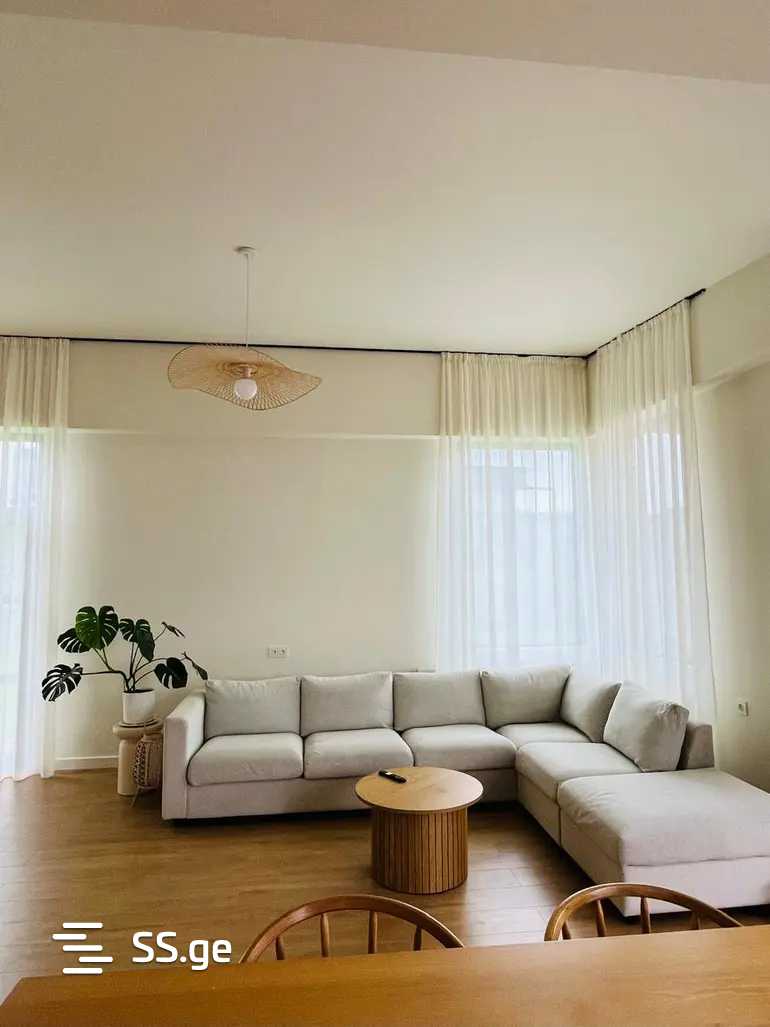 4 Room Flat For Sale view 1