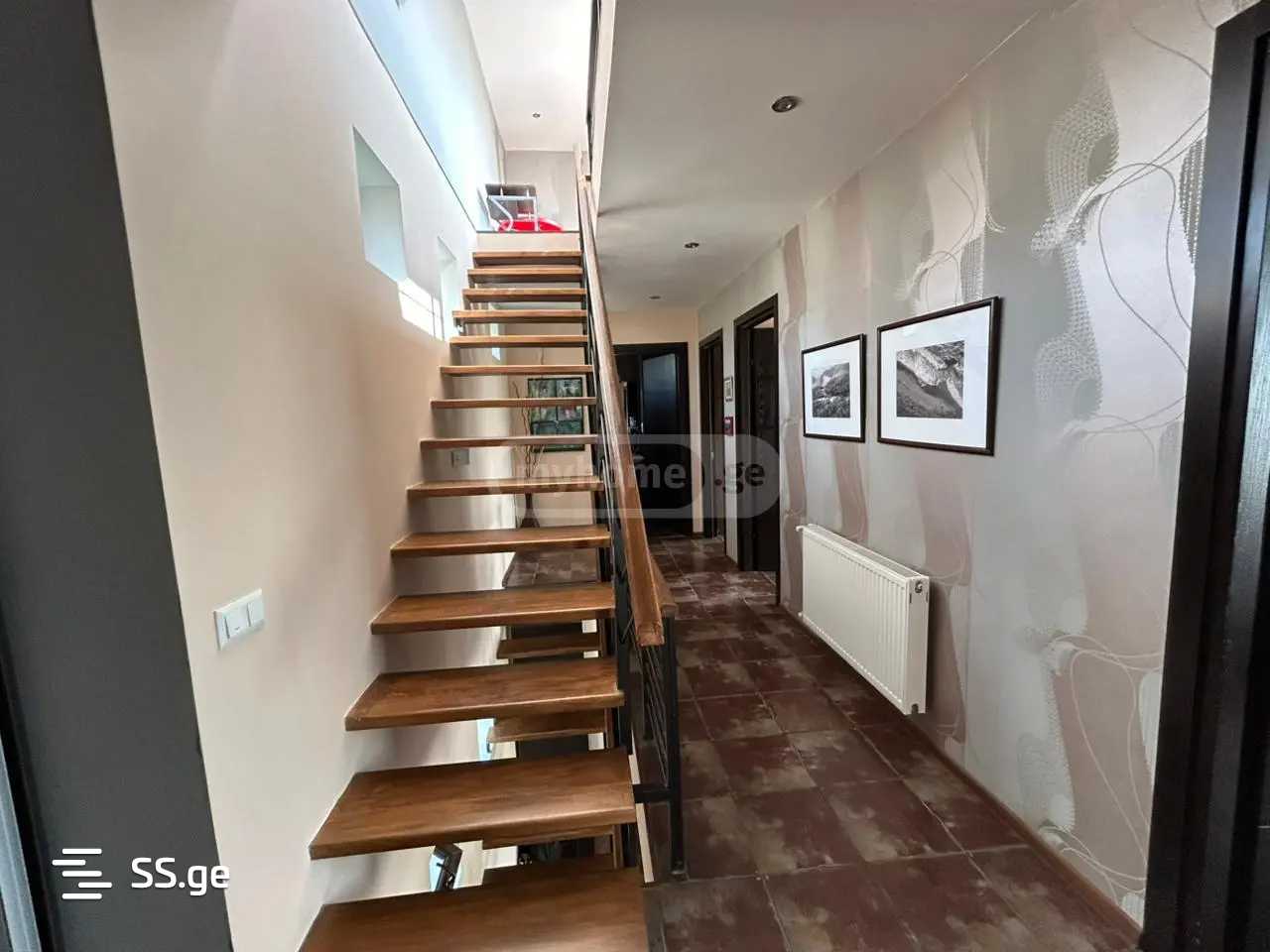 7 Room Private House For Rent. Mtatsminda, 8 of 12