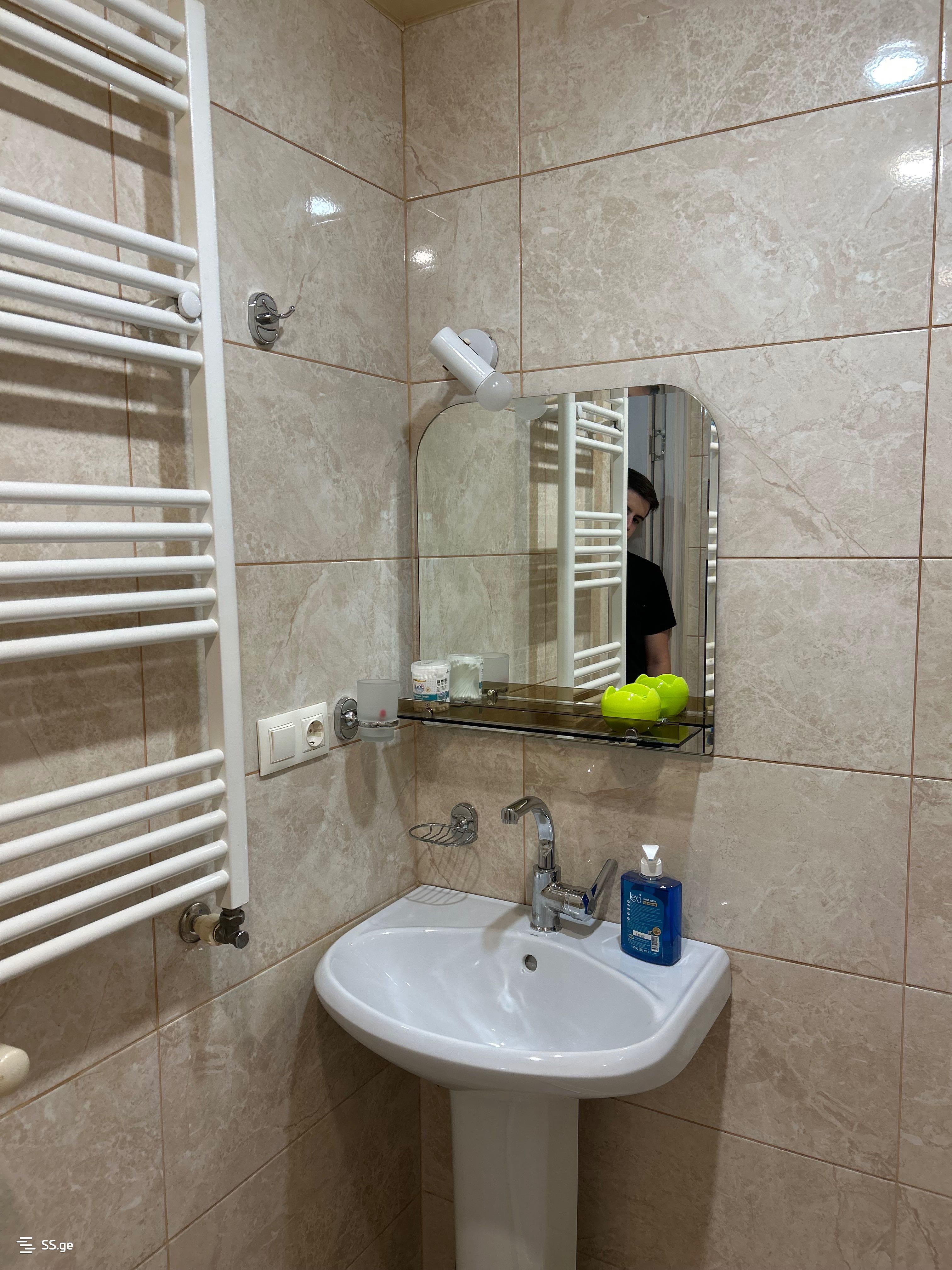 2 room Flat Daily rent. Varketili - Widok 4
