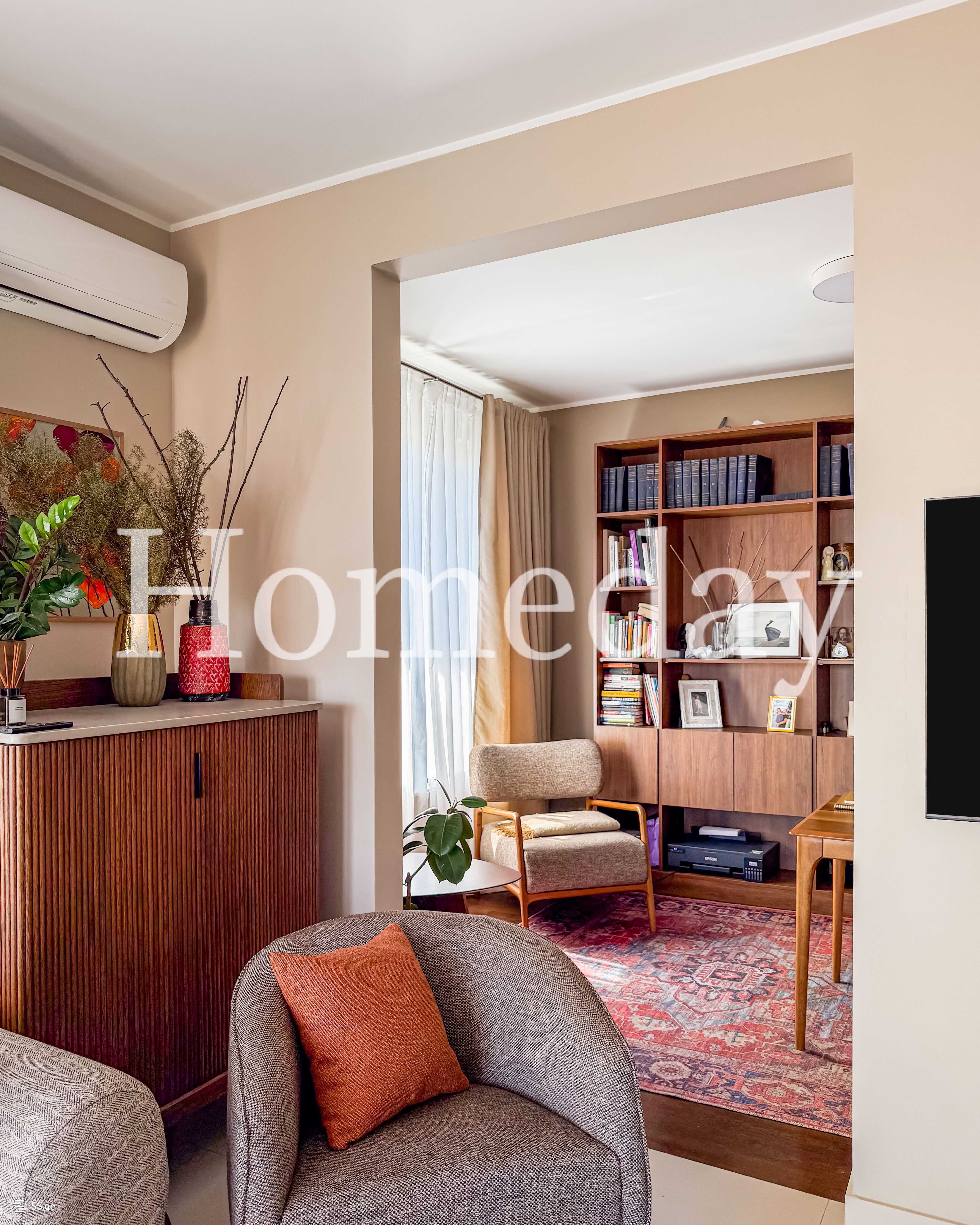 3 room Flat For Sale. Saburtalo - Widok 2