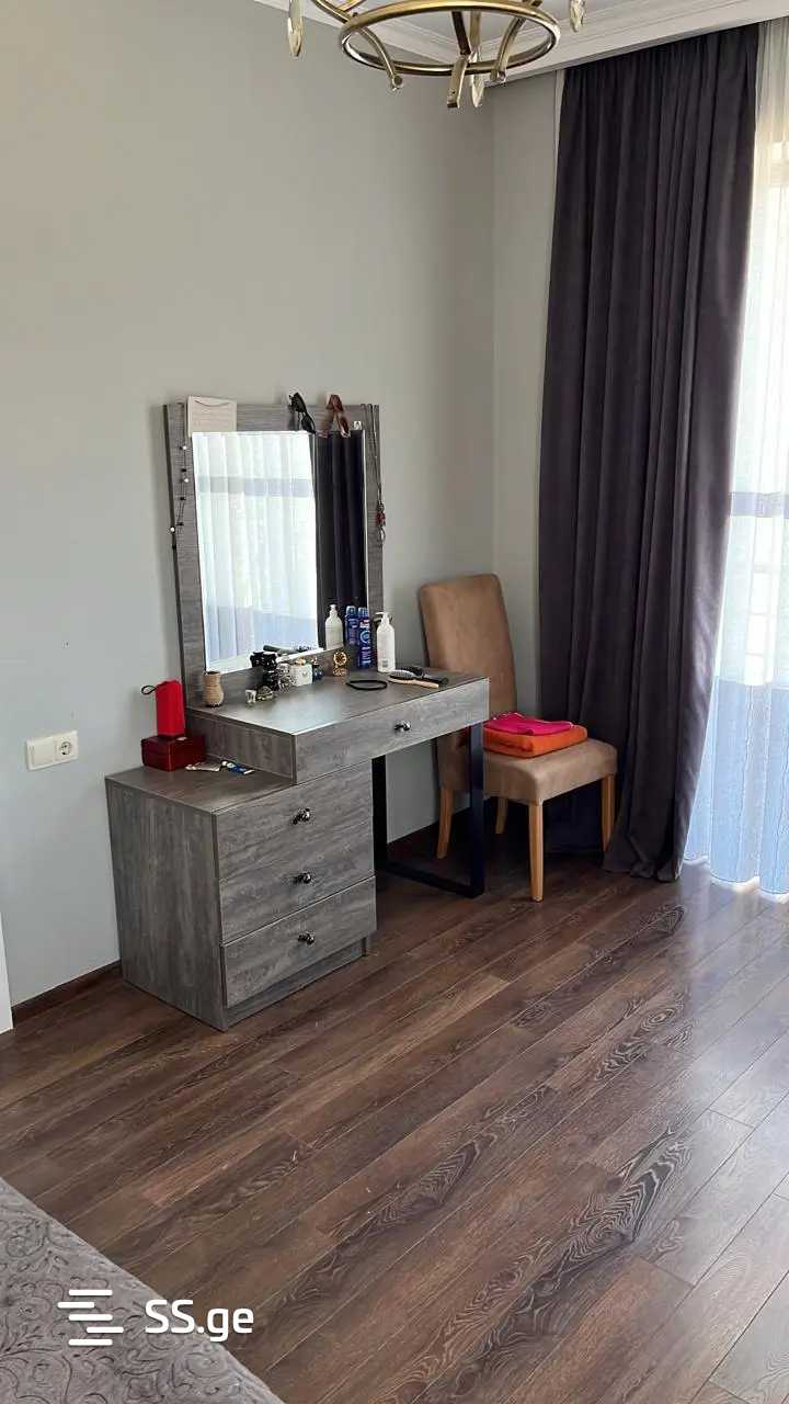 8 Room Hotel For Sale view 3