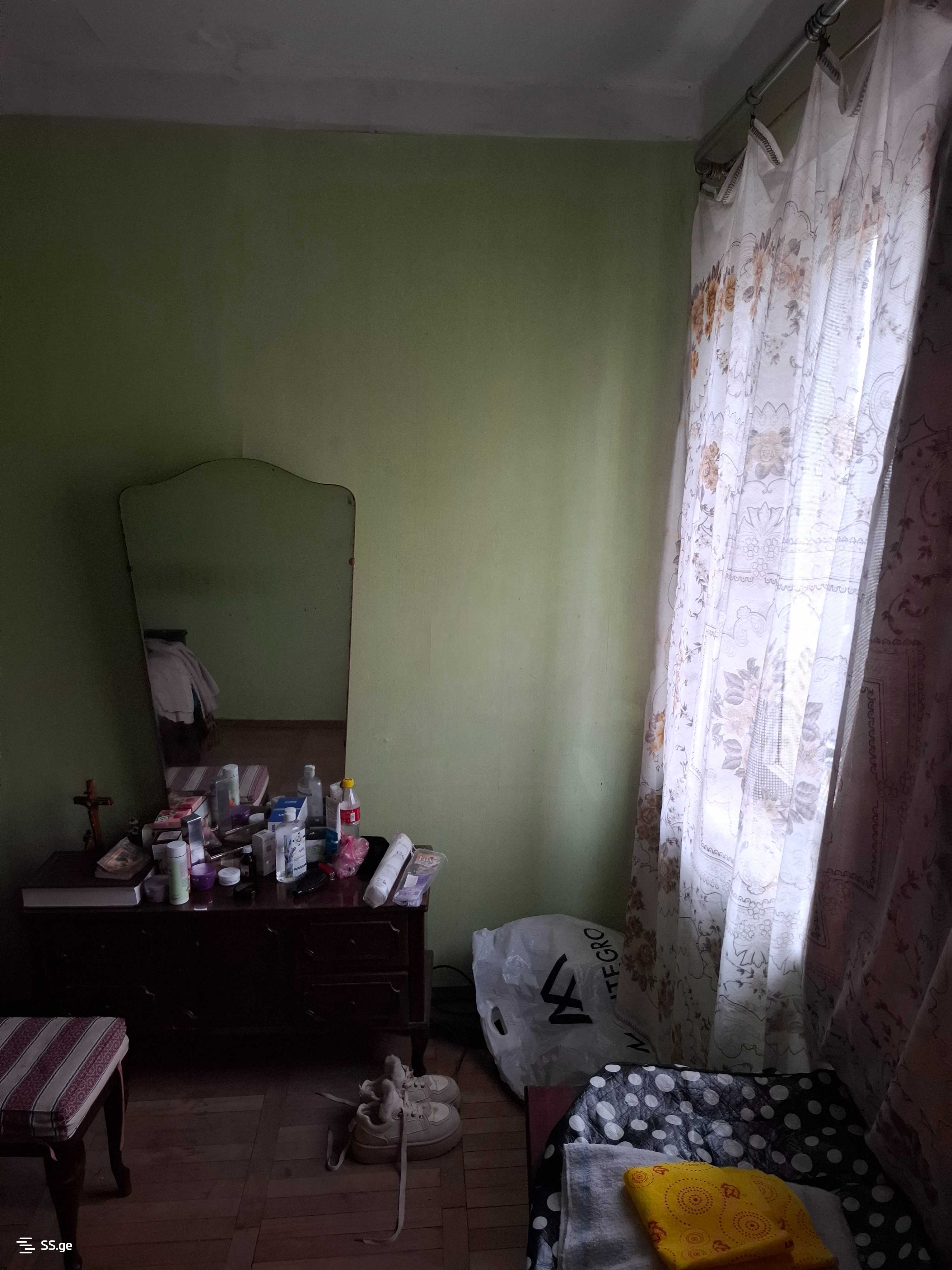 5 Room Flat For Sale view 4