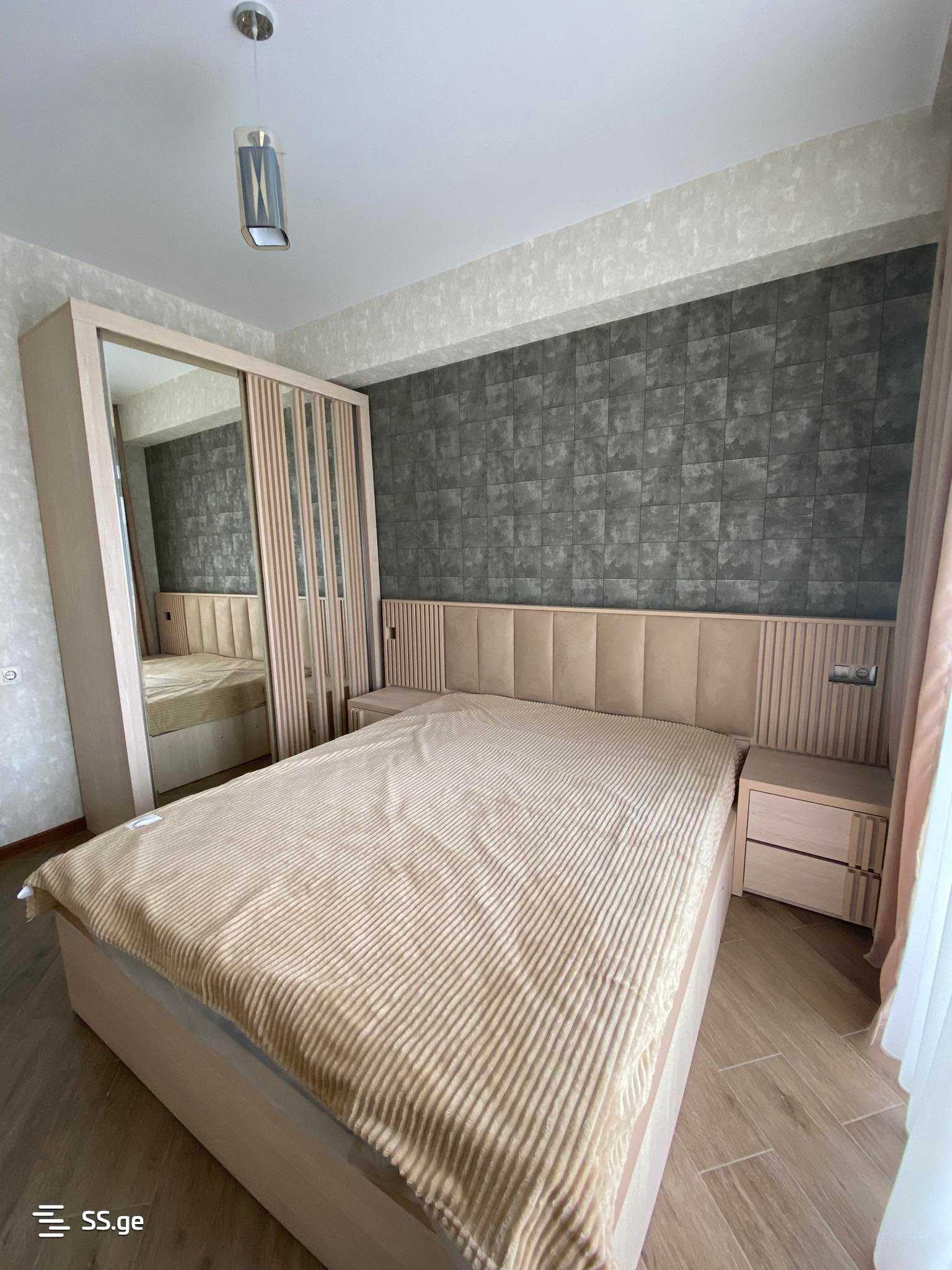 3 Room Flat For Rent. Isani