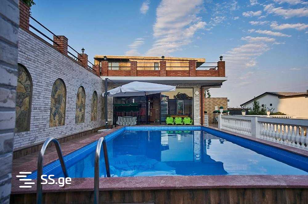 12 Room Hotel For Sale view 2