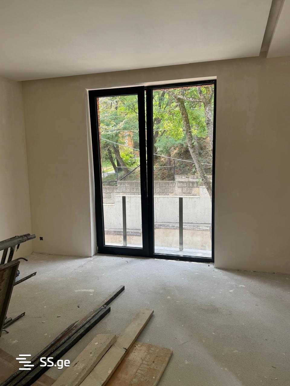 10 Room Private House For Sale view 6