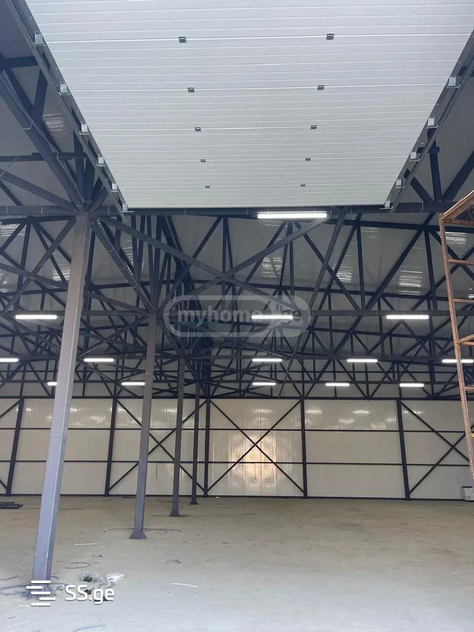 Store-Industrial Property For Rent. Natakhtari view 4