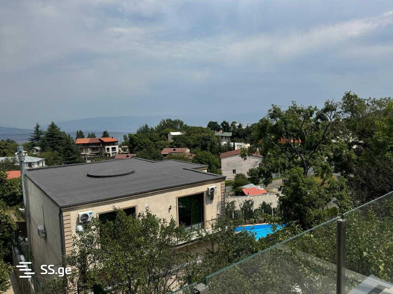 10 Room Private House For Sale view 3
