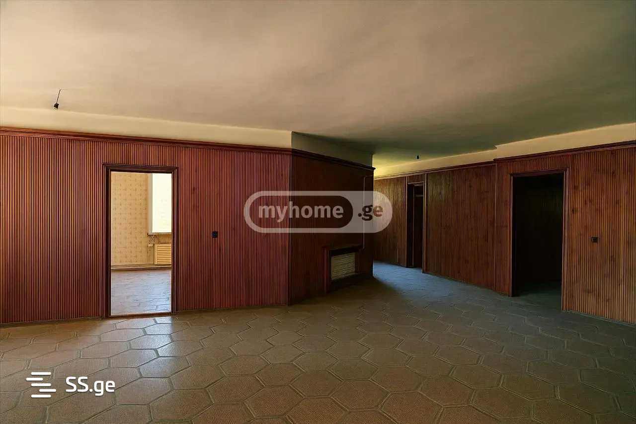 10 Room Private House For Sale view 5