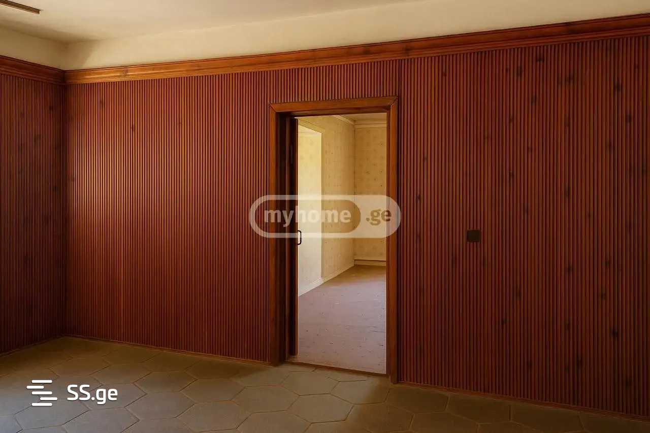 10 Room Private House For Sale view 8
