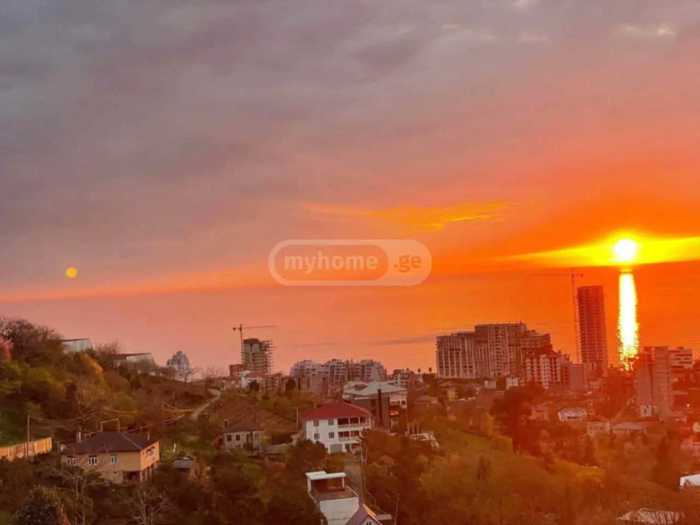 7 room Private House For Sale. Makhindjauri
