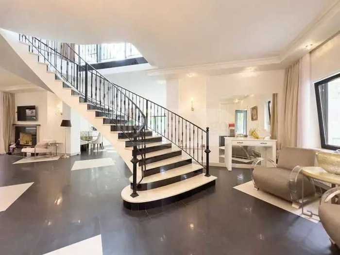 7 room Private House For Sale. Kojori