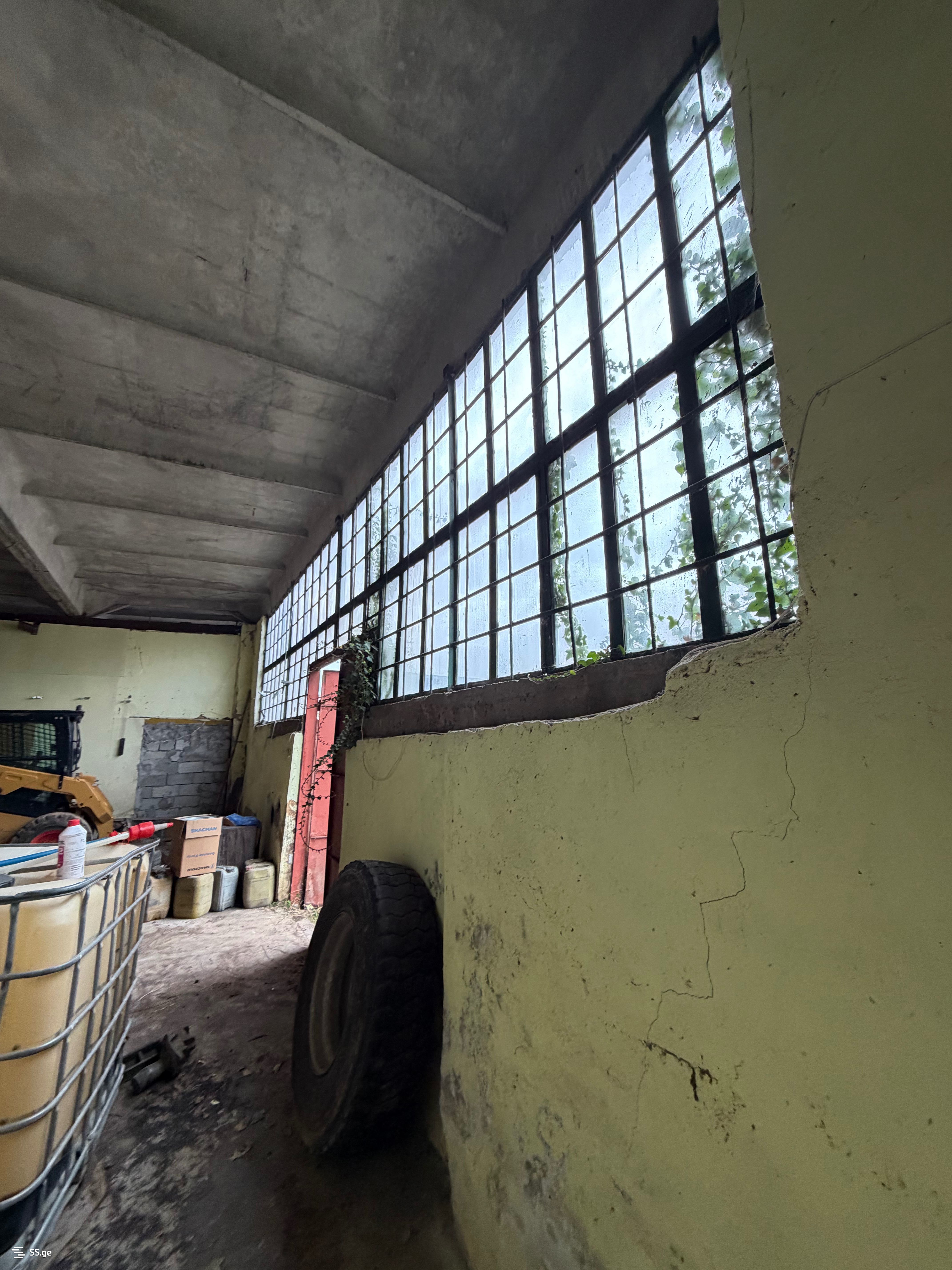 Store-Industrial Property For Rent. Kutaisi view 1