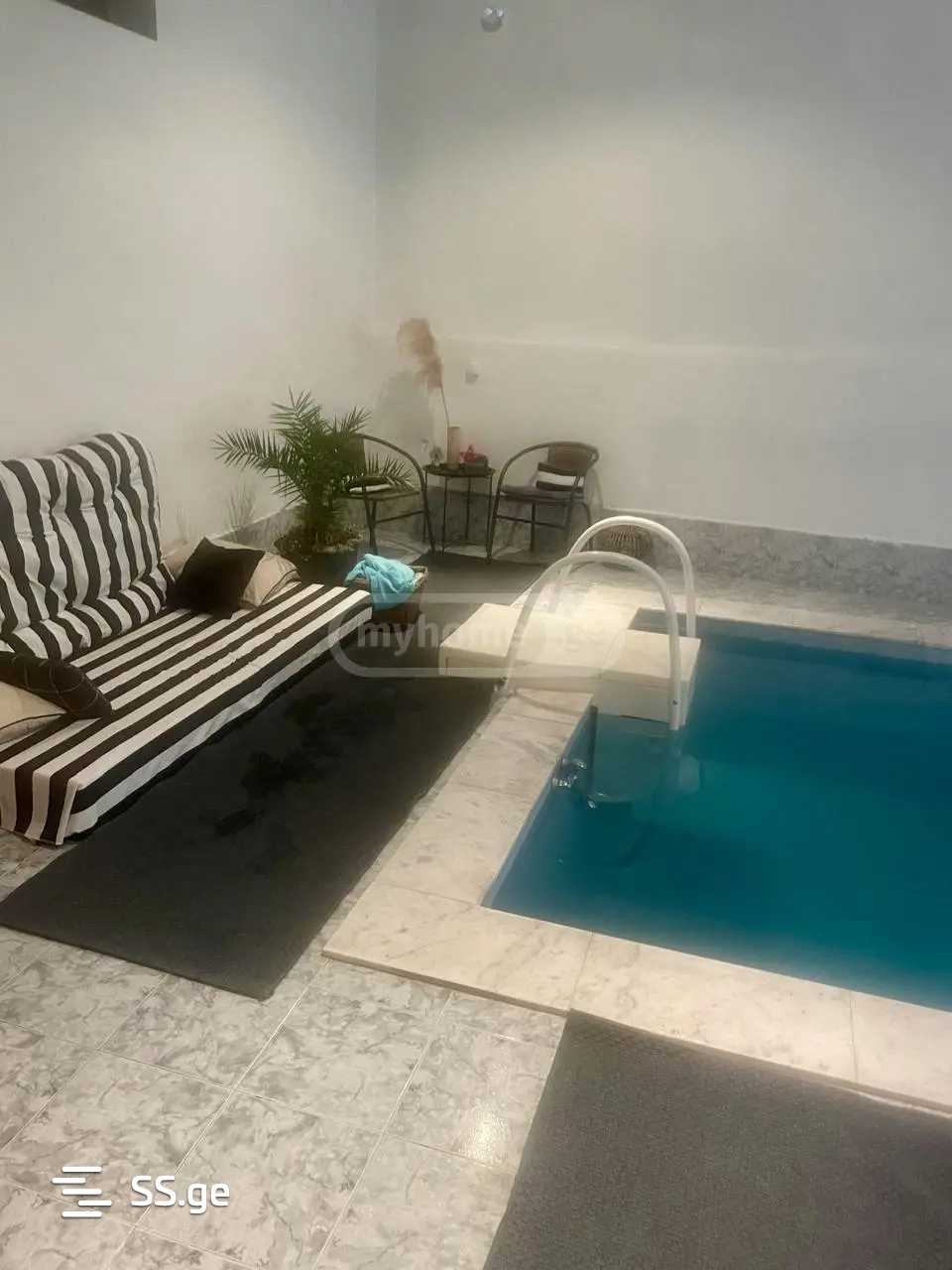 6 Room Private House For Rent. Vake, 1 of 12