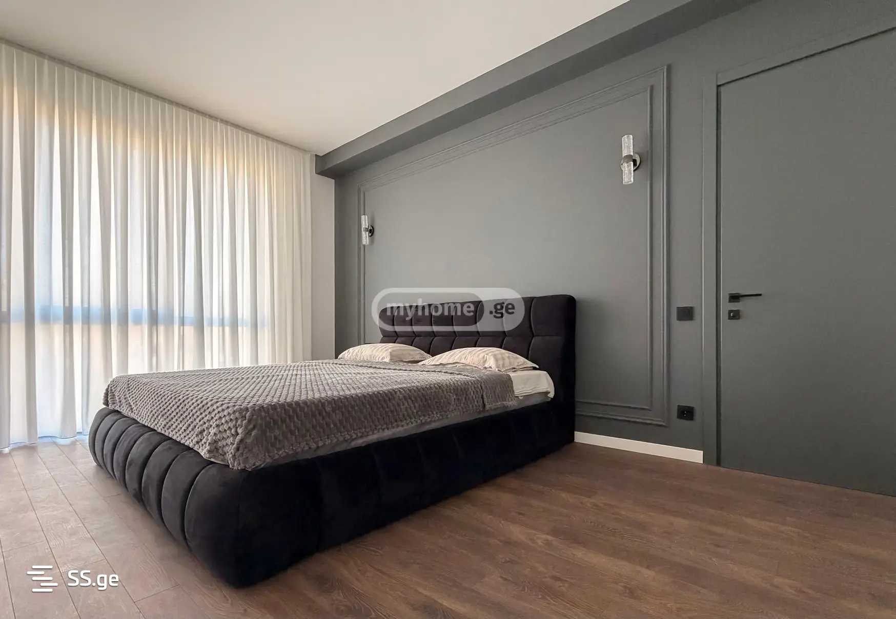 7 Room Private House For Sale view 8