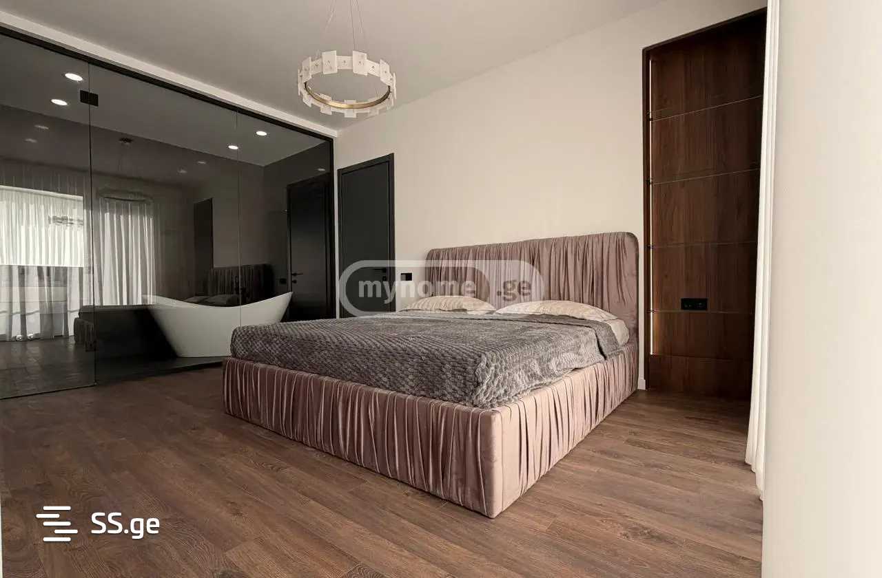 7 Room Private House For Sale view 17