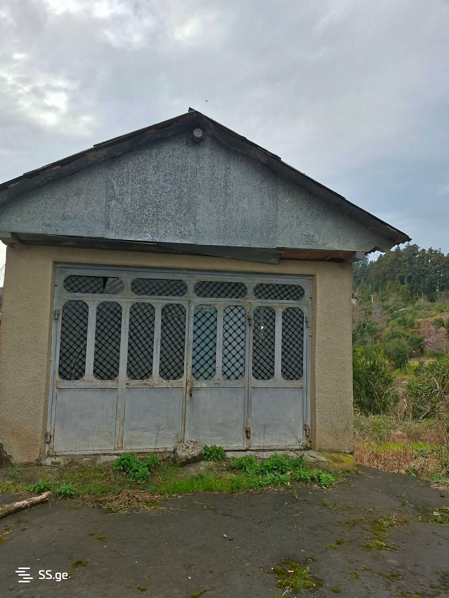 7 Room Private House For Sale view 2