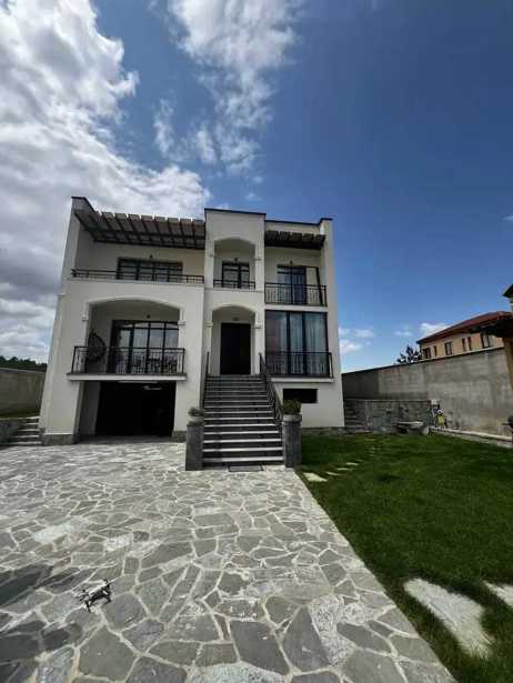 9 room Private House For Sale. Shindisi