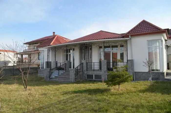 6 room Private House For Sale. Tsavkisi