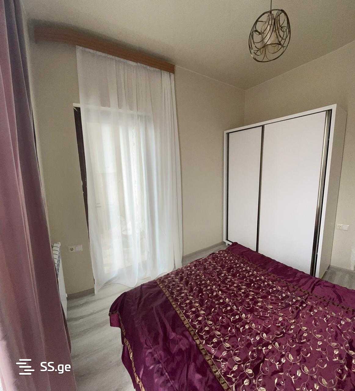 2 Room Flat Daily Rent. Batumi view 11