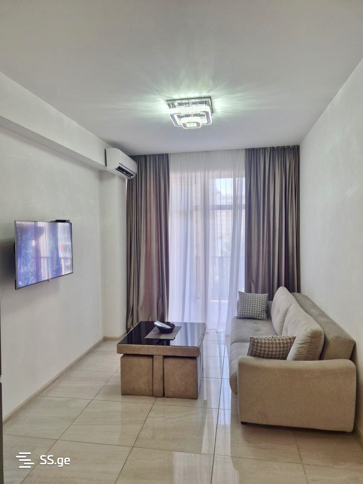 2 Room Flat Daily Rent. Isani view 5