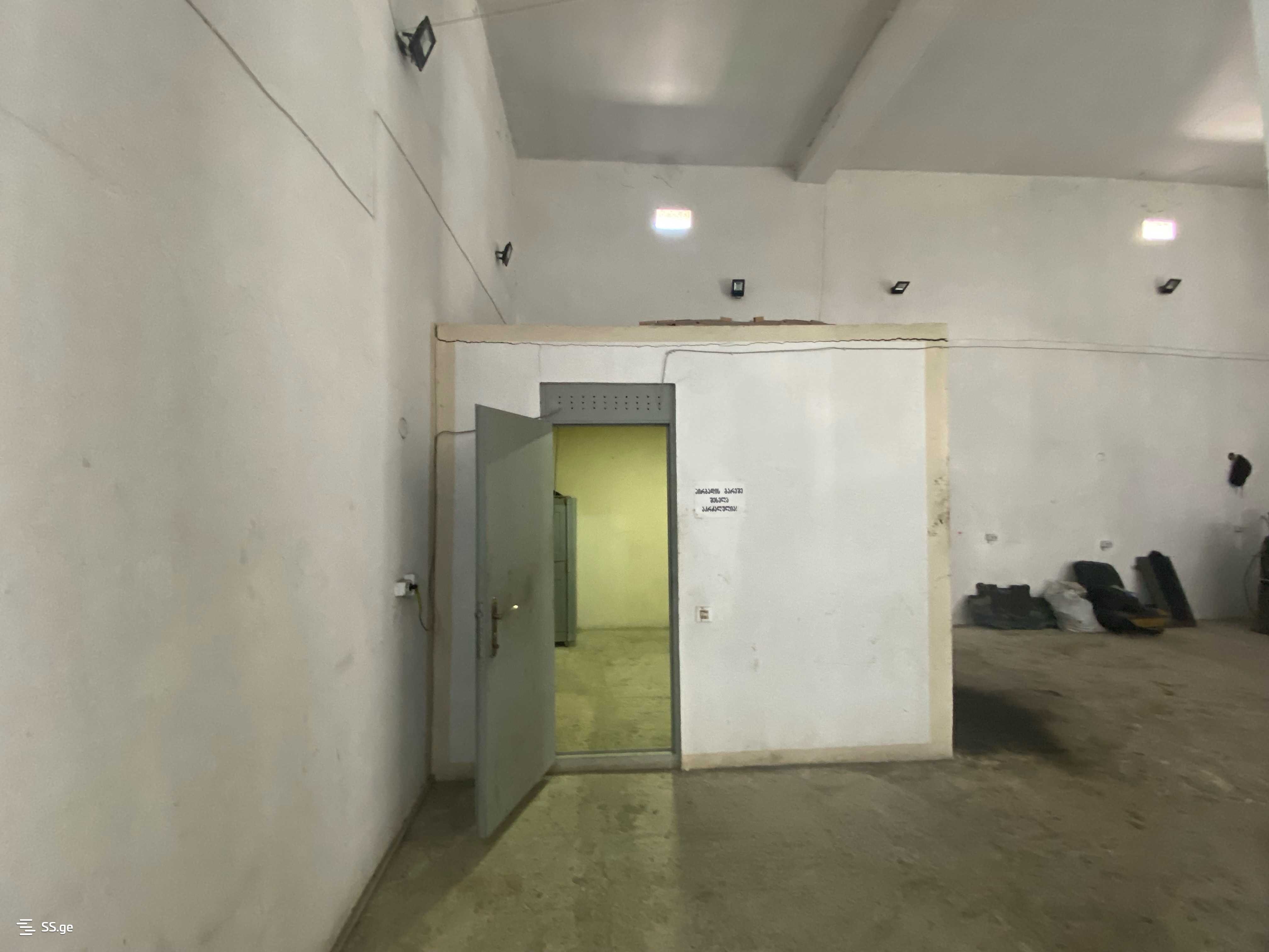 Store-Industrial Property For Sale. Khashuri view 4