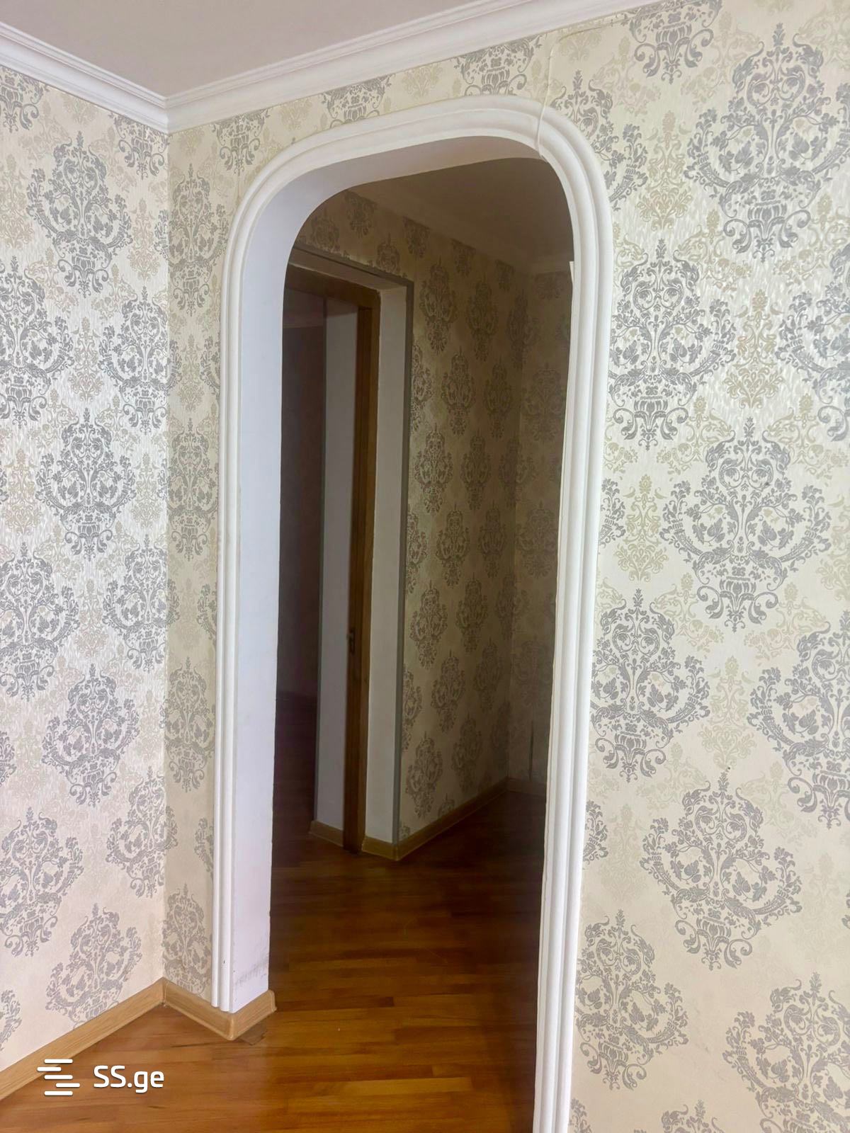 3 Room Flat For Sale view 5
