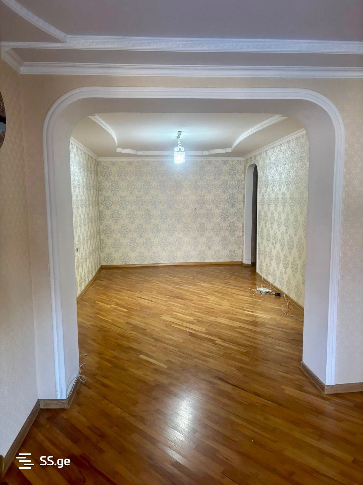 3 Room Flat For Sale view 2