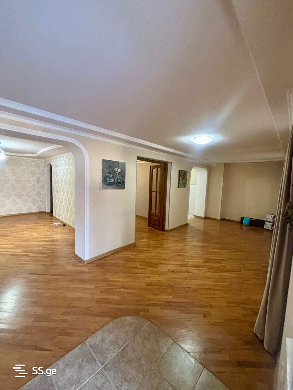 3 Room Flat For Sale view 3