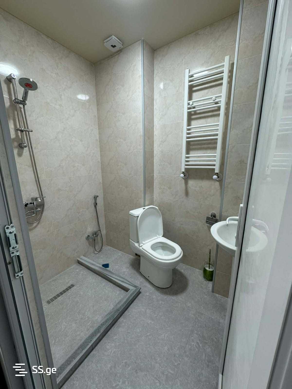 2 Room Flat For Rent. Batumi view 7