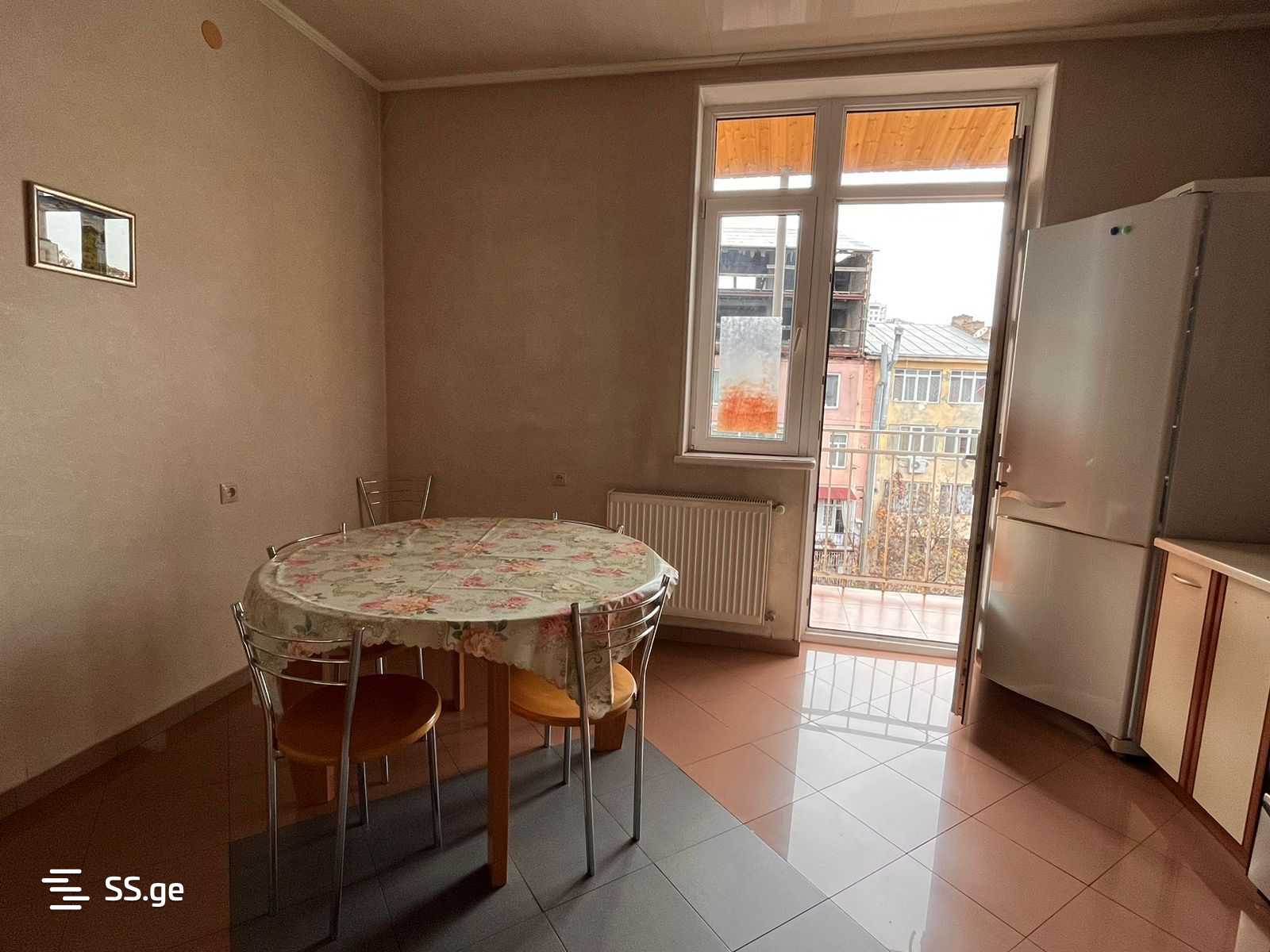 5 room Flat For Rent. Vake - Widok 5