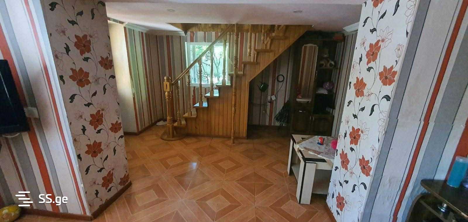 5 Room Private House For Sale view 9