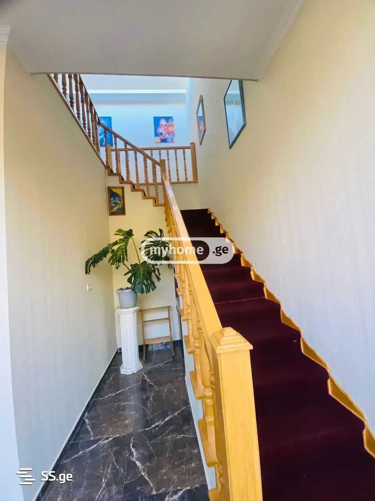 7 Room Private House For Rent. Kutaisi view 2