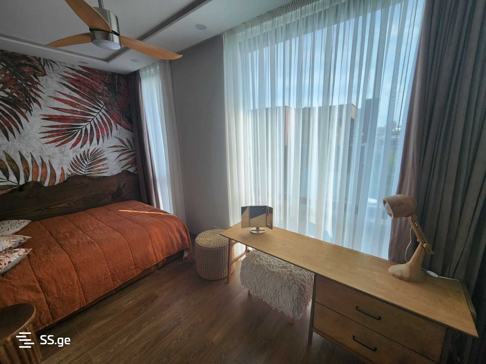 5 Room Private House For Sale view 7