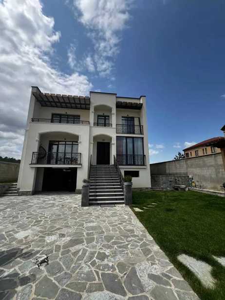 9 room Private House For Sale. Shindisi